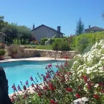 A Avec Piscine Partagee Апартаменты Castera-Lectourois