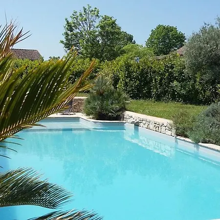 A Avec Piscine Partagee Castéra-Lectourois