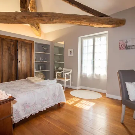 Appartement A Avec Piscine Partagee
